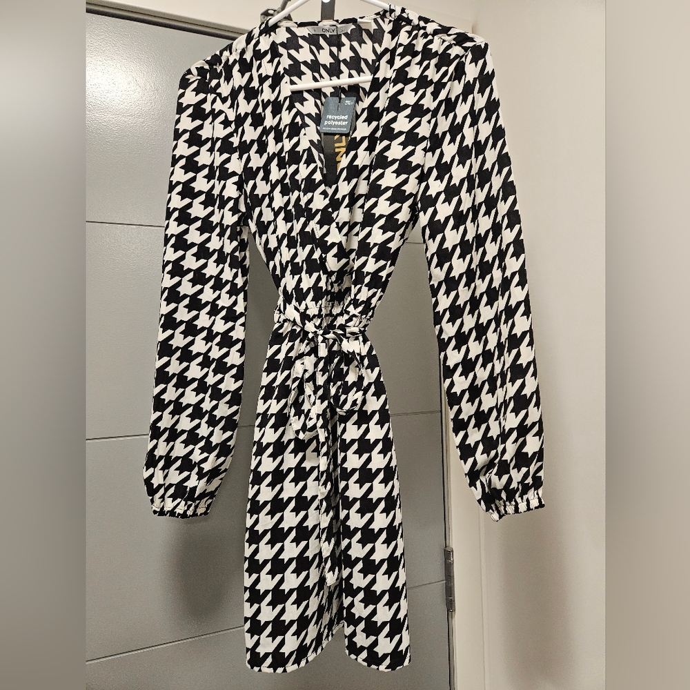 Only Checkered Dress - Picture 2 of 4